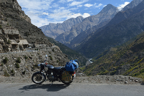 Royal Enfield Classic 500 cc in Lahaul, India